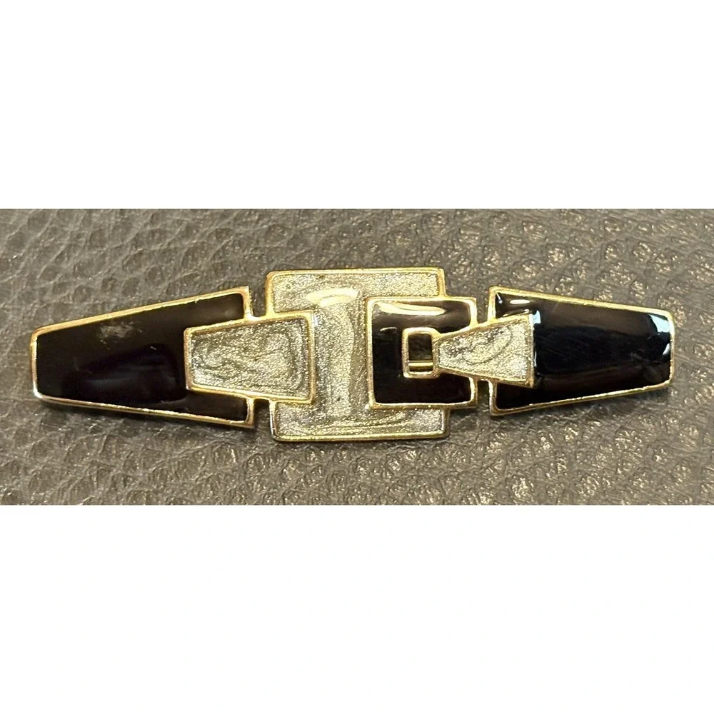 Vintage Trifari Brooch Bold Beautiful 80s Gold Tone Enamel Runway Brooch Pin